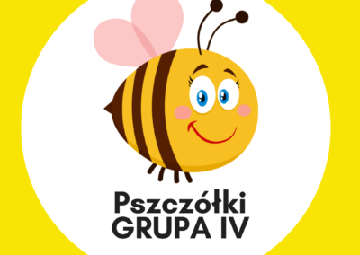 Grafika przedstawia uśmiechniętą pszczółkę znajdującą się w szarym kole, które umiejscowione jest na żółtym tle.